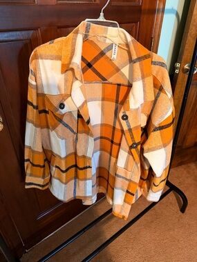 Zenana Outfitters yellow and Cream Plaid Button-Front Shirt Jacket